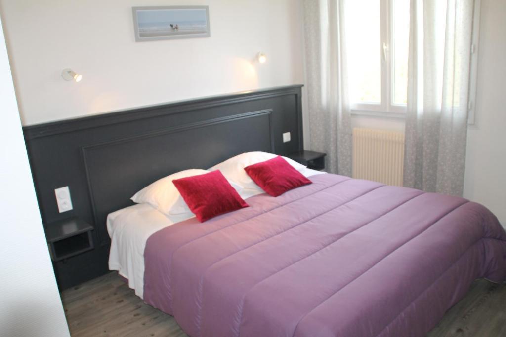 Cozy Hotel Logis Morlaix Plouigneau Oda fotoğraf